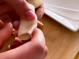抖音上说的吃饺子是什么意思,抖音上说的饺子是什么意思