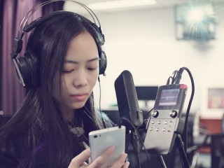 主播直播唱歌伴奏软件(唱歌主播用哪个软件伴奏)