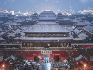 故宫初雪新人雪中拍婚纱照这样的机会很难得!,AI相机带你免费打卡故宫初雪