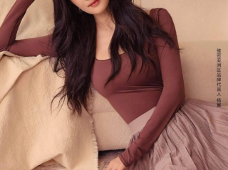 关于AI人衣替换衣杨幂在线播放的信息