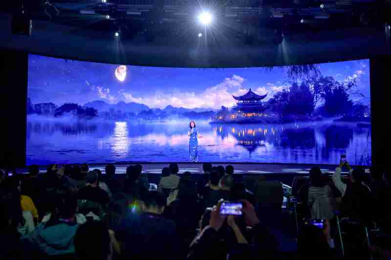 人民网三评AI伴侣,ai人工伴侣